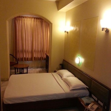 Hotel Ashray International, Sion - Near Bkc Bombay Extérieur photo
